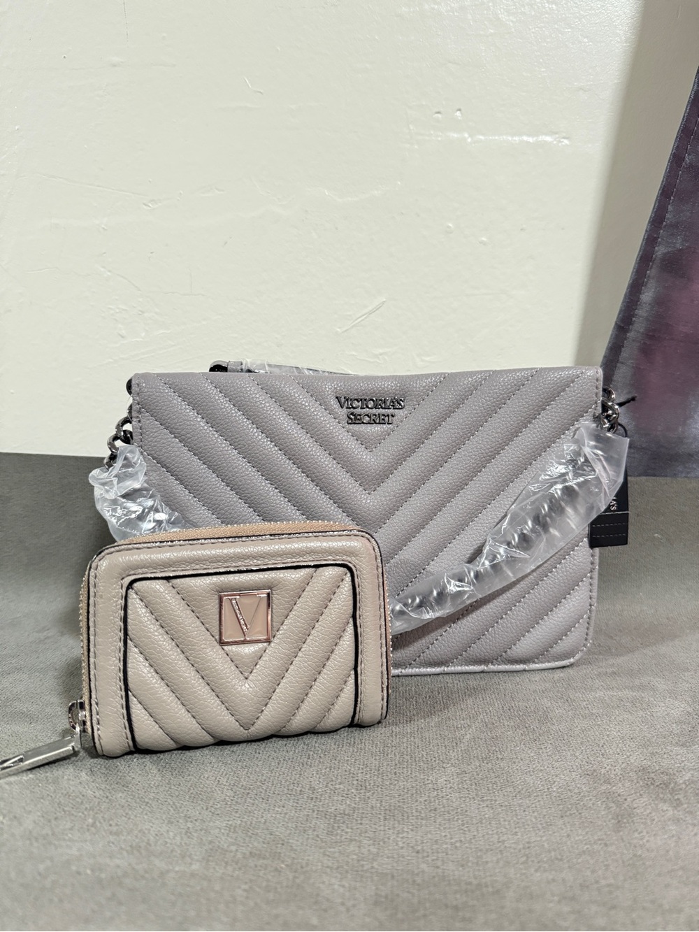 Victoria's Secret Quilted Gray Crossbody Bag FREE WALLET
